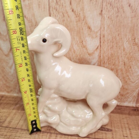 Canadiana Pottery - Beige Ram Part of The Collectables (#317) - Picture 11 of 11